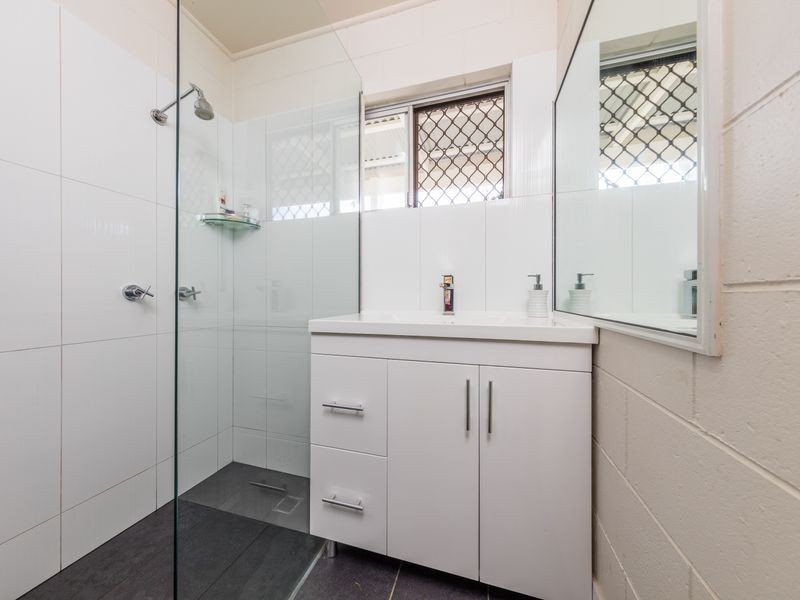 1/62 Veivers Road, Palm Cove QLD 4879