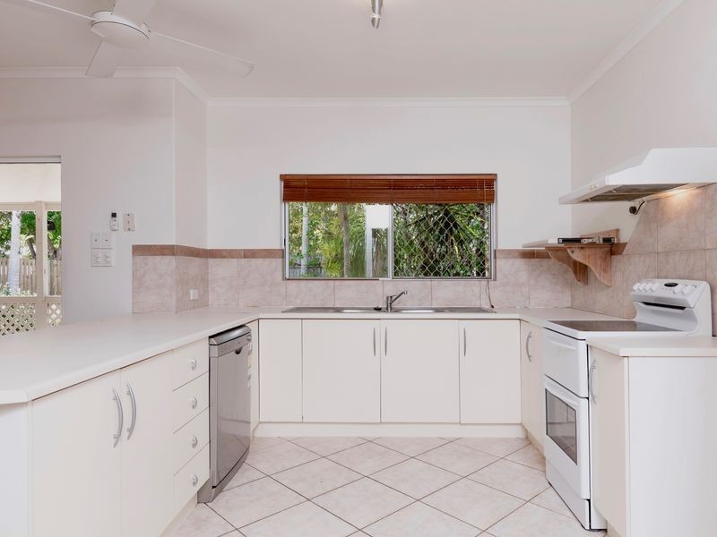 2 Saddle Mountain Road, Smithfield QLD 4878