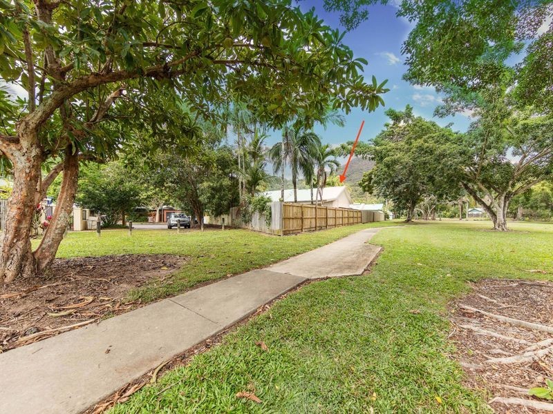 2 Saddle Mountain Road, Smithfield QLD 4878