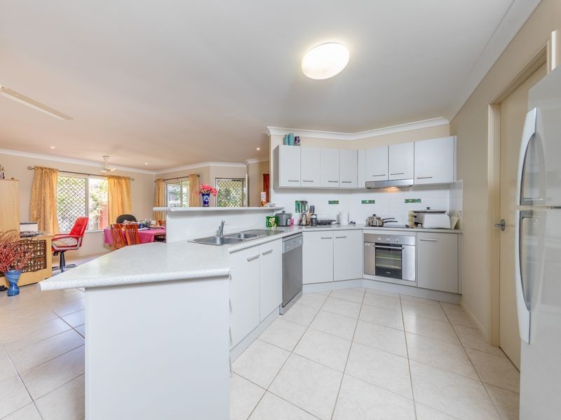 8 Hetherton Street, Smithfield QLD 4878