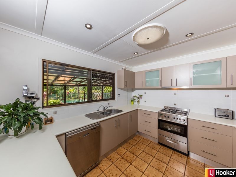 28 Lesley Street, Smithfield QLD 4878