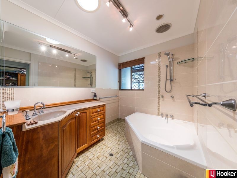 28 Lesley Street, Smithfield QLD 4878