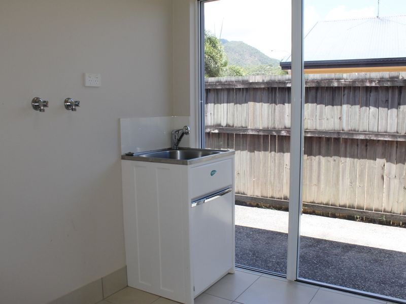 9 Hetherton Street, Smithfield QLD 4878