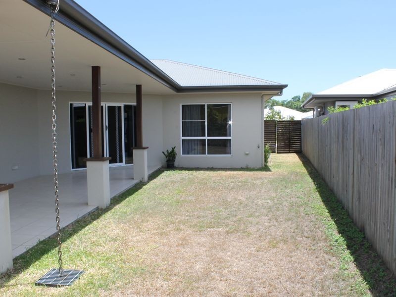 9 Hetherton Street, Smithfield QLD 4878