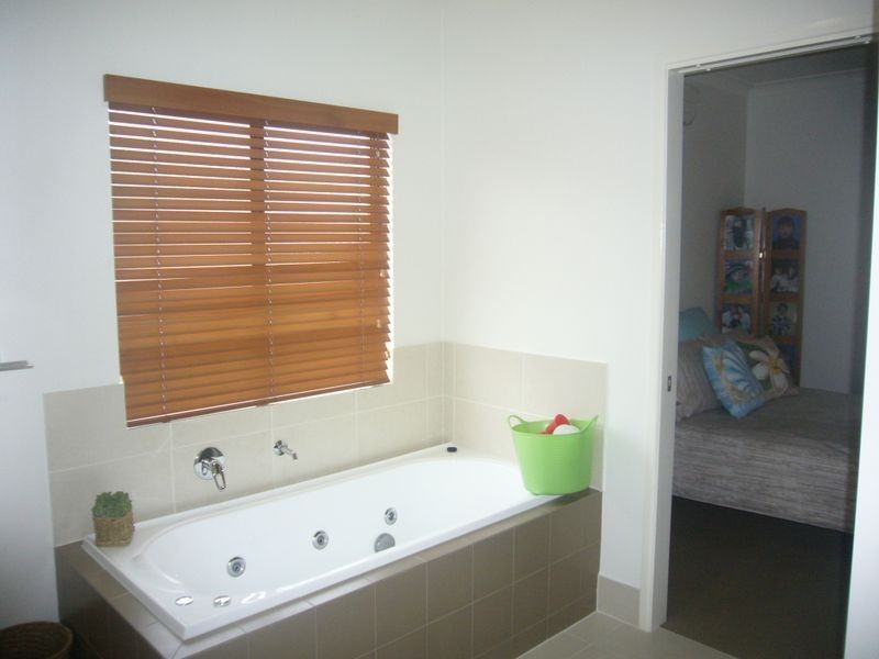 10 Kosciusko Street, Smithfield QLD 4878