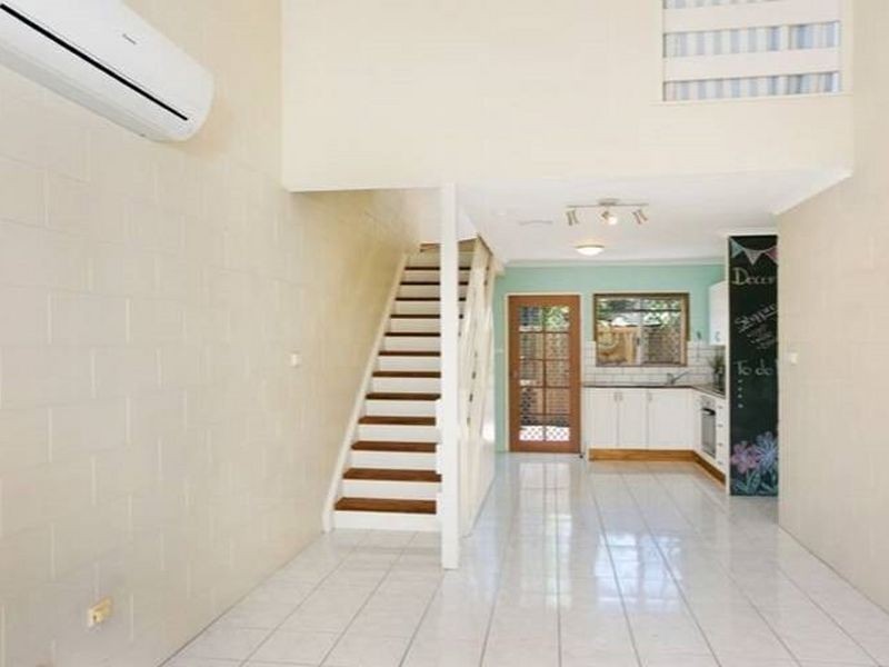 5/10-12 Alamanda Street, Holloways Beach QLD 4878