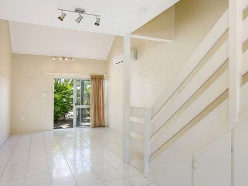 5/10-12 Alamanda Street, Holloways Beach QLD 4878