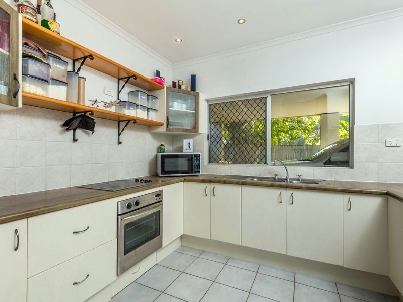 9 Yanchep Close, Kewarra Beach QLD 4879