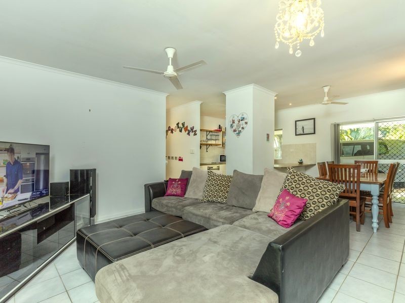 9 Yanchep Close, Kewarra Beach QLD 4879