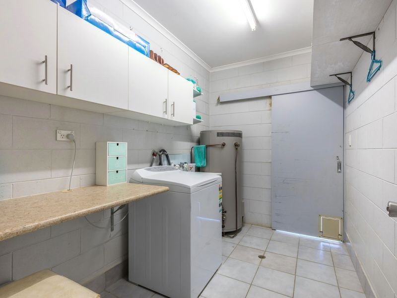 9 Yanchep Close, Kewarra Beach QLD 4879