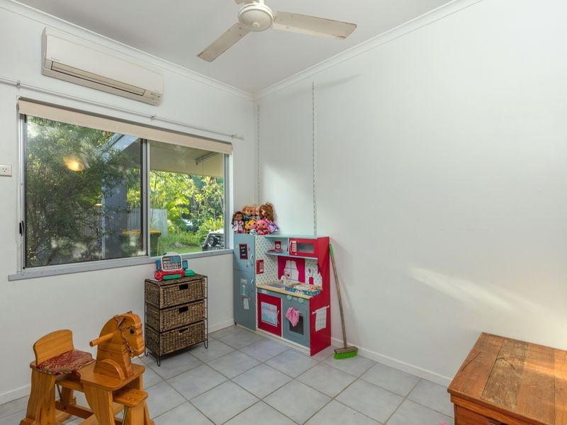 9 Yanchep Close, Kewarra Beach QLD 4879