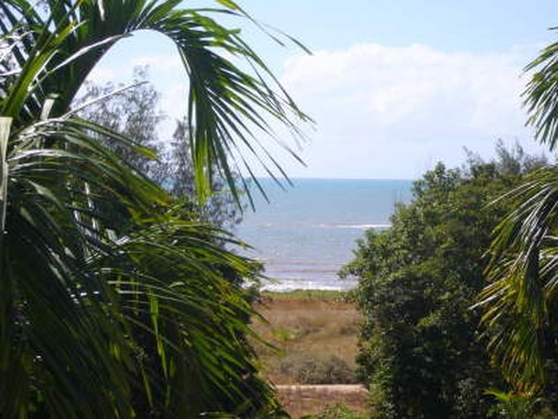2 Deauville, Yorkeys Knob QLD 4878