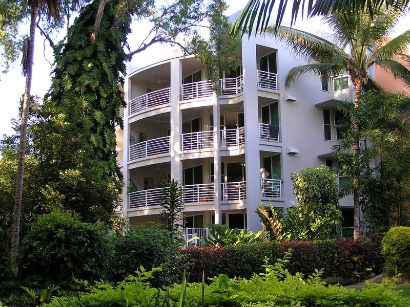 2 Deauville, Yorkeys Knob QLD 4878