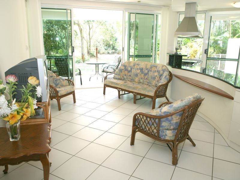 2 Deauville, Yorkeys Knob QLD 4878