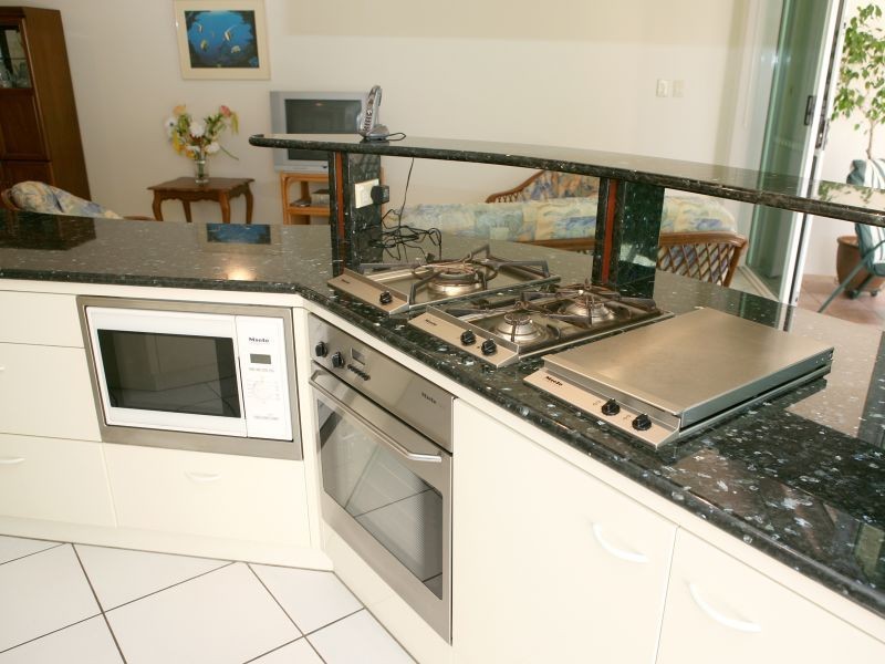 2 Deauville, Yorkeys Knob QLD 4878
