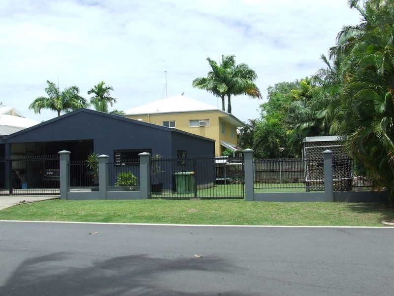 519 Varley Street, Yorkeys Knob QLD 4878