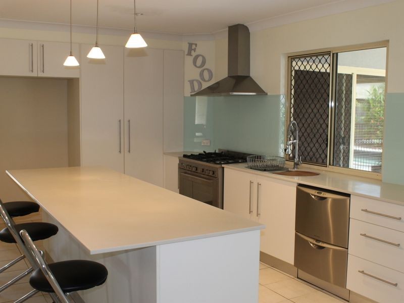 9 Everglades Terrace, Palm Cove QLD 4879