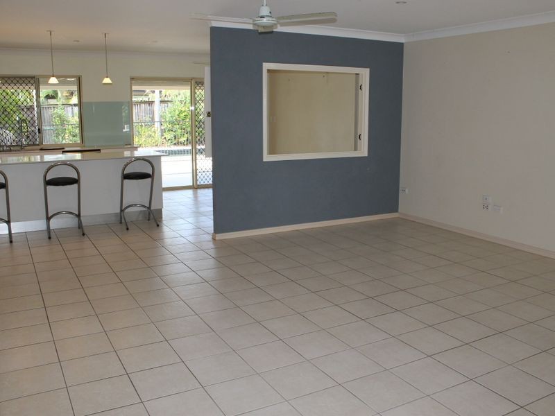 9 Everglades Terrace, Palm Cove QLD 4879