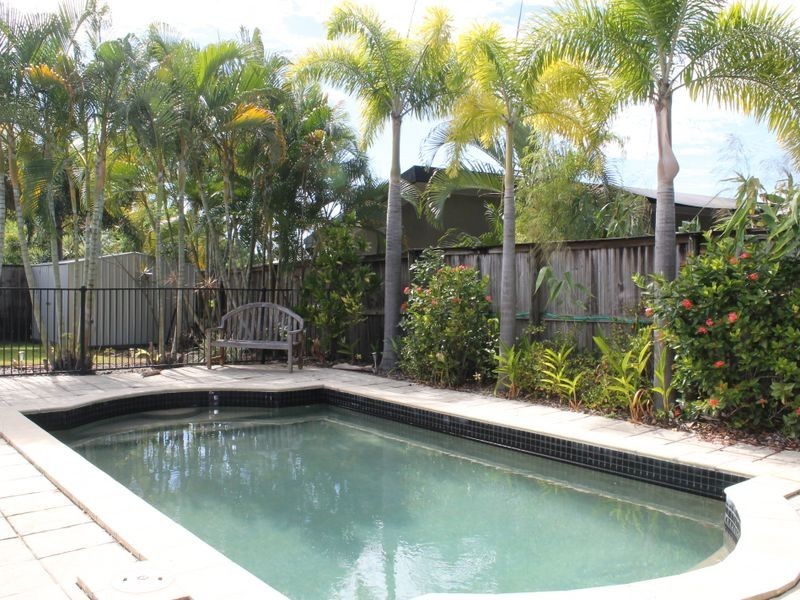 9 Everglades Terrace, Palm Cove QLD 4879