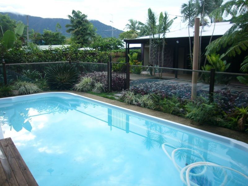 50 Hobson Drive, Brinsmead QLD 4870