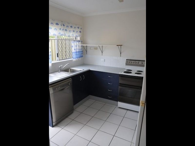 6-10 Palm Street, Holloways Beach QLD 4878