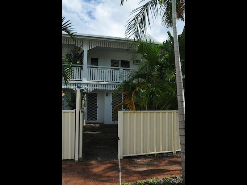 6-10 Palm Street, Holloways Beach QLD 4878