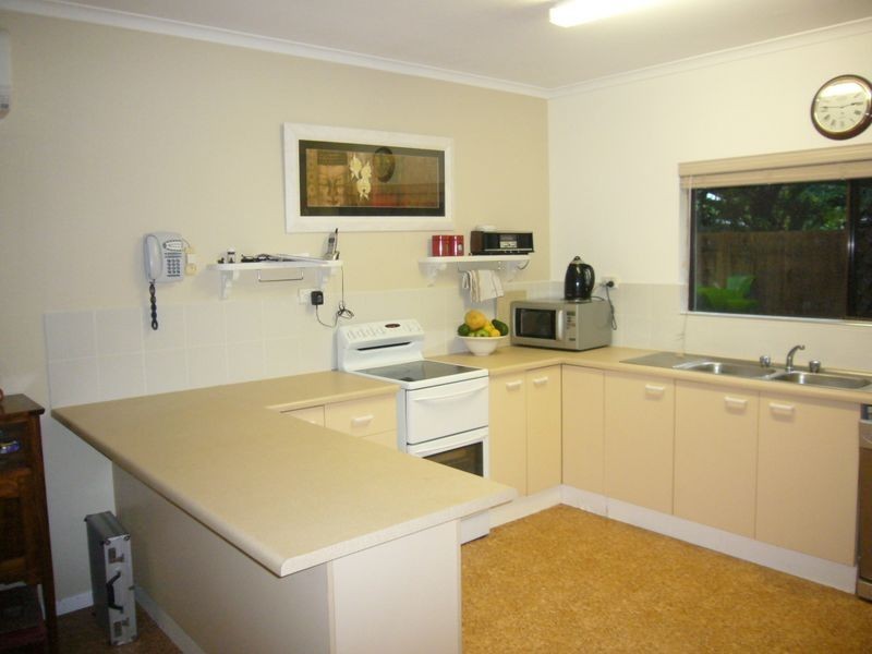 1/28 Mimosa Street, Holloways Beach QLD 4878