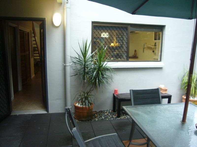 1/28 Mimosa Street, Holloways Beach QLD 4878