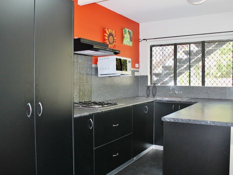 1/9-11 Amphora, Palm Cove QLD 4879