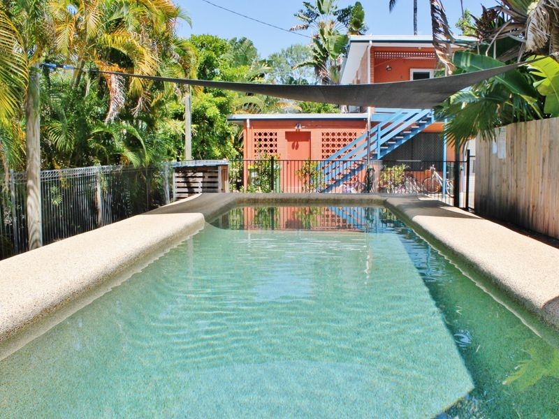 1/9-11 Amphora, Palm Cove QLD 4879