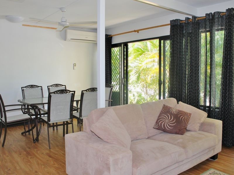 1/9-11 Amphora, Palm Cove QLD 4879