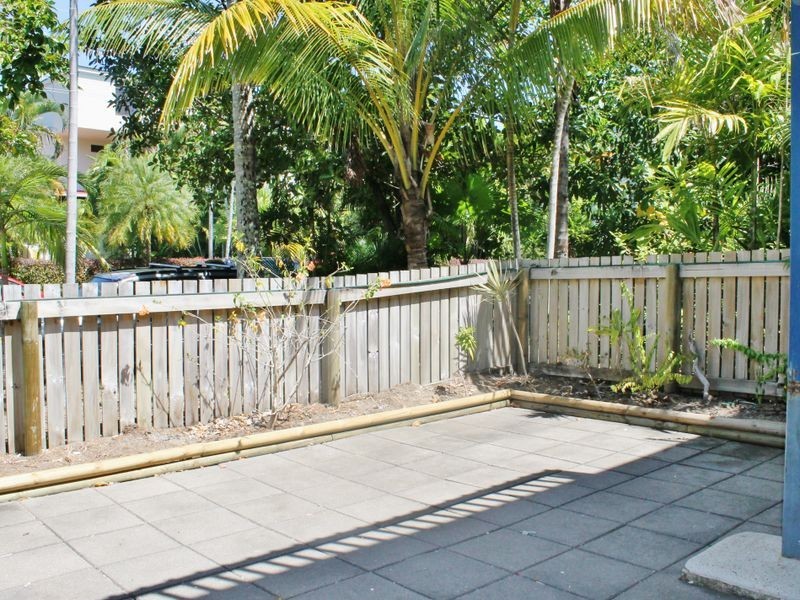 1/9-11 Amphora, Palm Cove QLD 4879