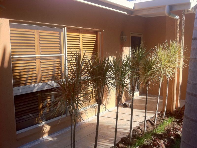 10 Sarina Close, Kewarra Beach QLD 4879