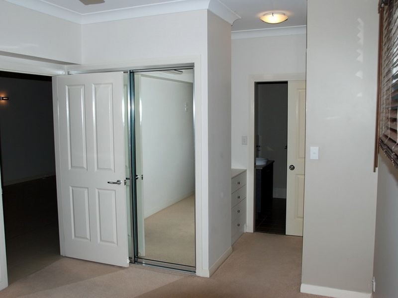 42/1804 Captain Cook Hwy, Clifton Beach QLD 4879