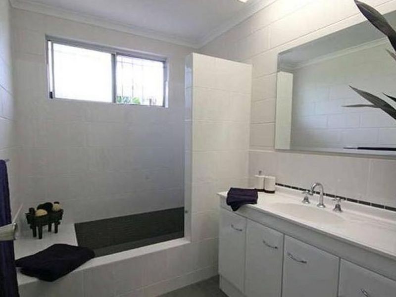 4 Bena Street, Smithfield QLD 4878