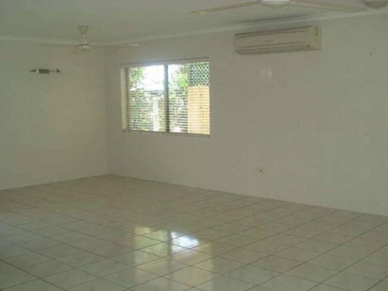 4 Bena Street, Smithfield QLD 4878