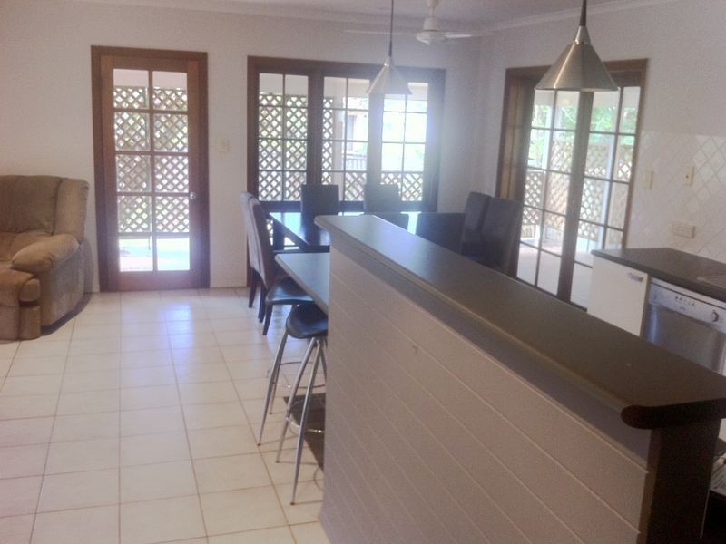 44-46 Gavin Street, Smithfield QLD 4878