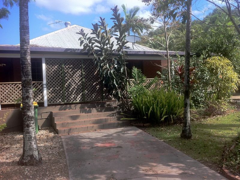 44-46 Gavin Street, Smithfield QLD 4878