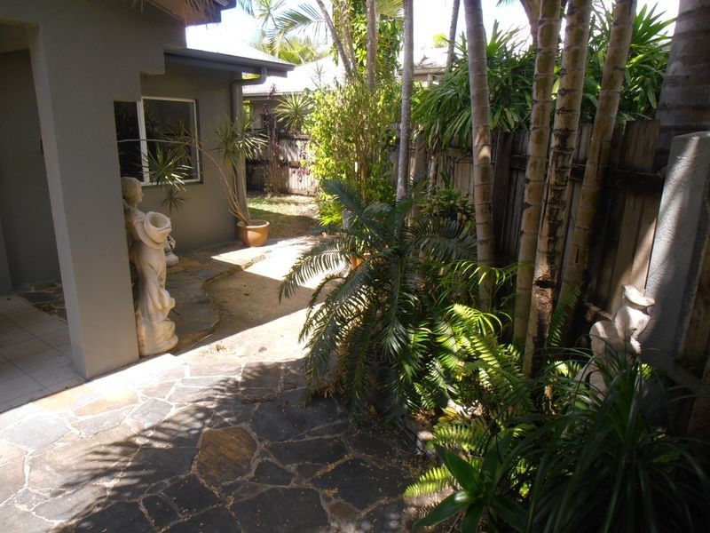 1 Molloy Close, Smithfield QLD 4878