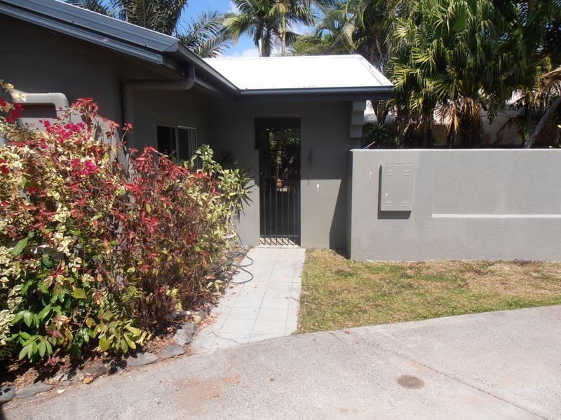 1 Molloy Close, Smithfield QLD 4878