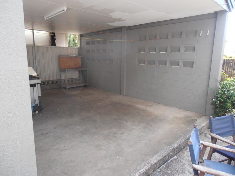1 Molloy Close, Smithfield QLD 4878