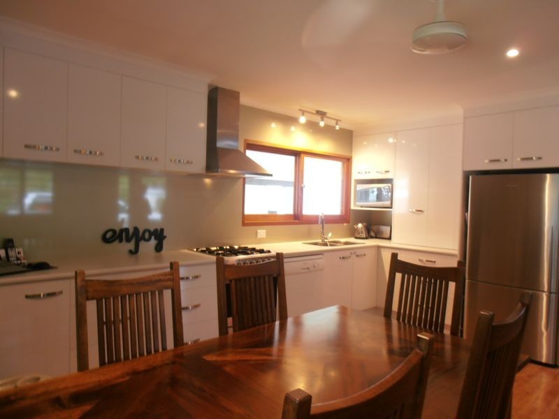 14 Carolyn Close, Yorkeys Knob QLD 4878