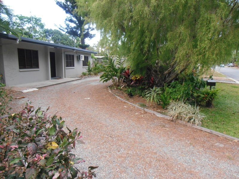 14 Carolyn Close, Yorkeys Knob QLD 4878