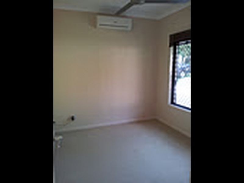 3 Hythe Street, Kamerunga QLD 4870