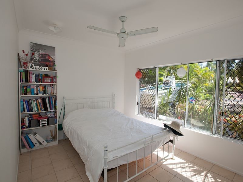 8 Avoca Close, Kewarra Beach QLD 4879