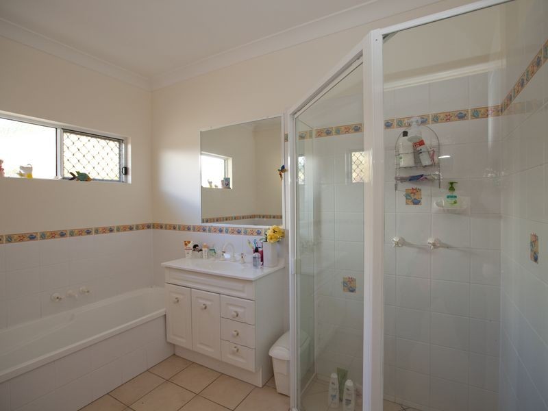8 Avoca Close, Kewarra Beach QLD 4879