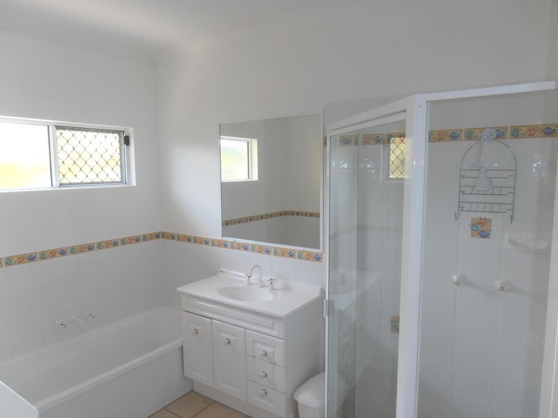8 Avoca Close, Kewarra Beach QLD 4879