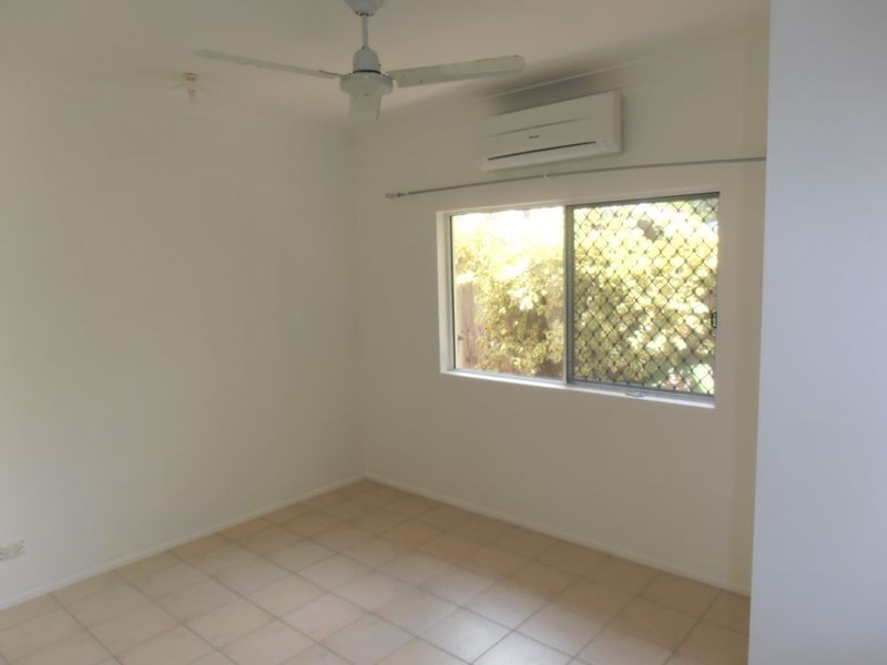 8 Avoca Close, Kewarra Beach QLD 4879