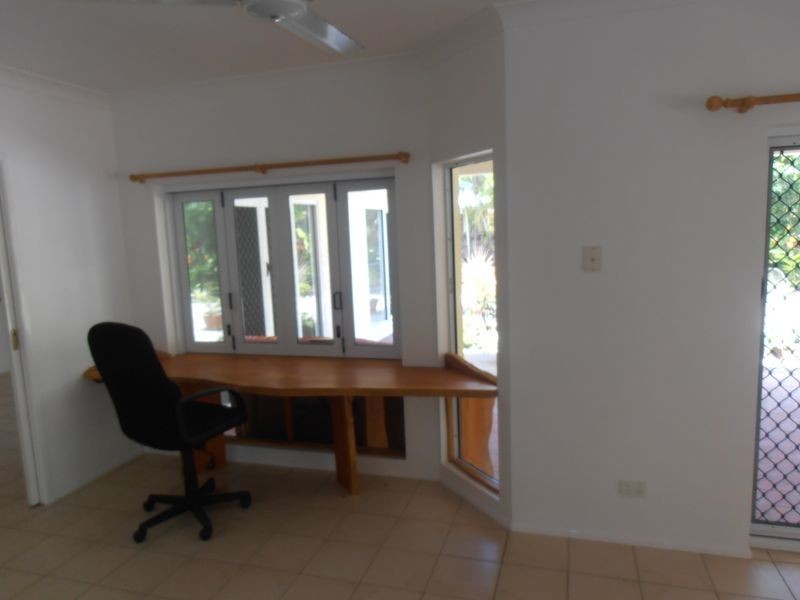 8 Avoca Close, Kewarra Beach QLD 4879