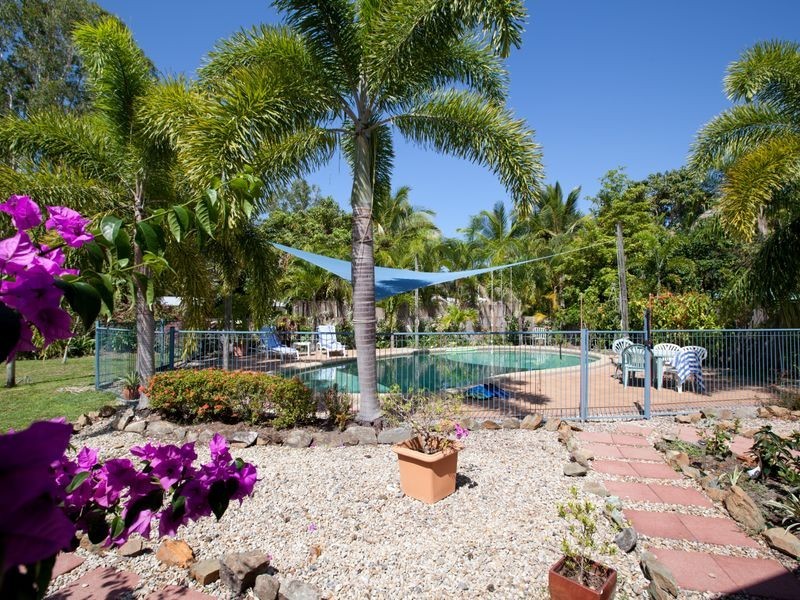 8 Avoca Close, Kewarra Beach QLD 4879